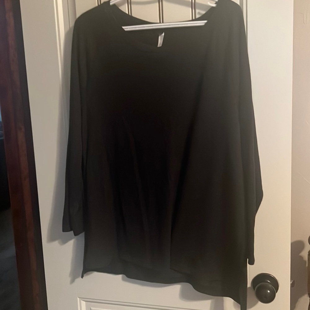 Felina Lounge Top in soft comfortable